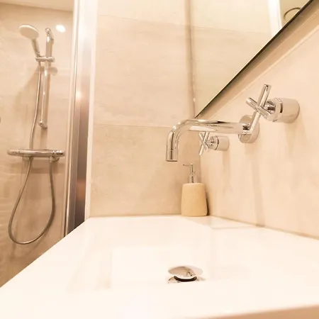Apartment Appartement Schin Op Geul Schin op Geul