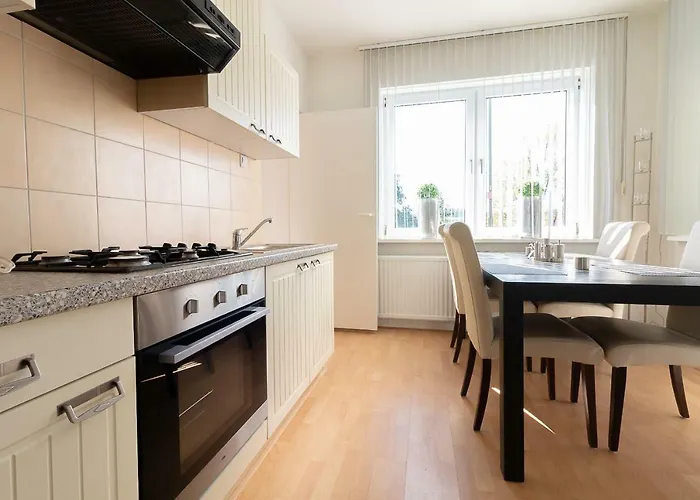 Appartement Schin Op Geul Апартаменты
